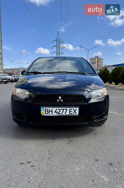 Хэтчбек Mitsubishi Colt 2008 в 