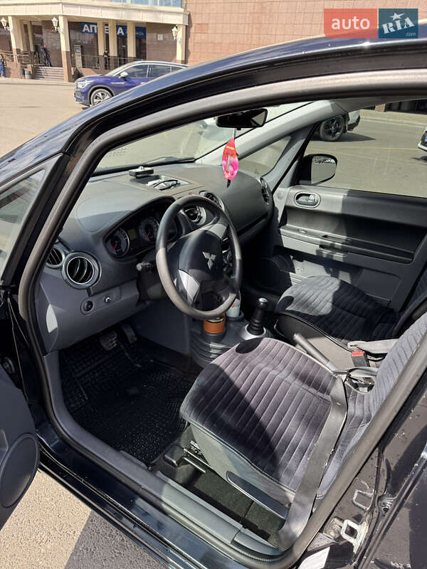 Хэтчбек Mitsubishi Colt 2008 в Одессе