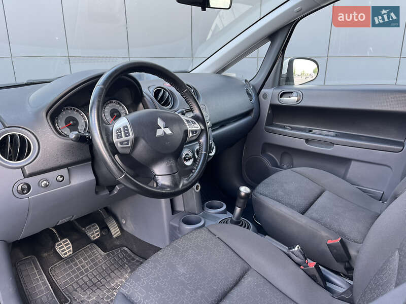 Хэтчбек Mitsubishi Colt 2012 в Киеве
