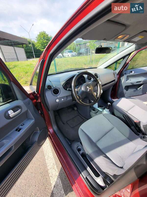 Хэтчбек Mitsubishi Colt 2006 в Луцке