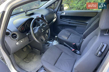 Хэтчбек Mitsubishi Colt 2006 в 