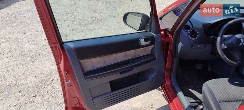 Хетчбек Mitsubishi Colt 2007 в Дніпрі