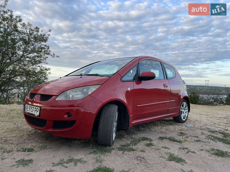 Хэтчбек Mitsubishi Colt 2005 в Днепре фото 2 Хэтчбек Mitsubishi Colt 2005 в Днепре