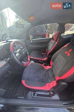 Хэтчбек Mitsubishi Colt 2007 в 