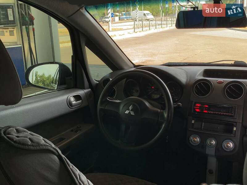 Хэтчбек Mitsubishi Colt 2005 в Николаеве
