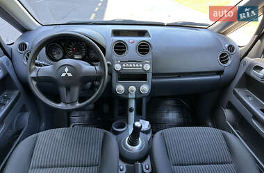 Хэтчбек Mitsubishi Colt 2008 в 
