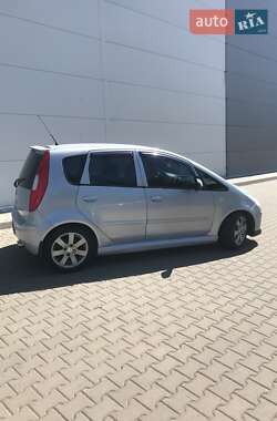 Хэтчбек Mitsubishi Colt 2005 в 