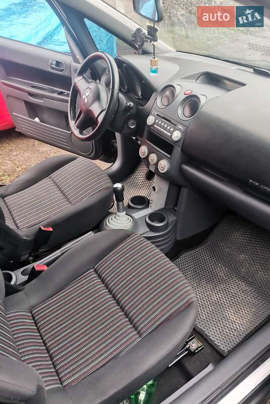 Хетчбек Mitsubishi Colt 2008 в Калуші
