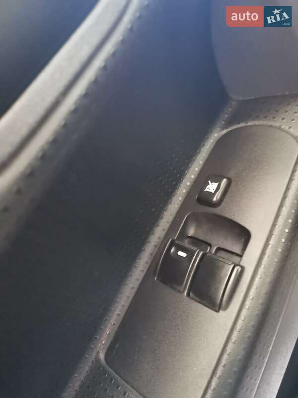 Хетчбек Mitsubishi Colt 2008 в Калуші