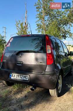 Хэтчбек Mitsubishi Colt 2005 в 