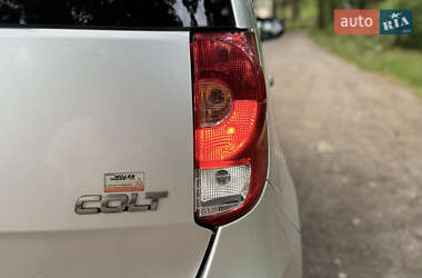 Хэтчбек Mitsubishi Colt 2009 в 