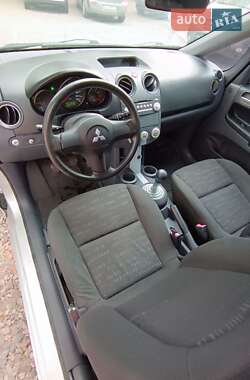 Хэтчбек Mitsubishi Colt 2005 в 