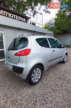 Хэтчбек Mitsubishi Colt 2005 в 