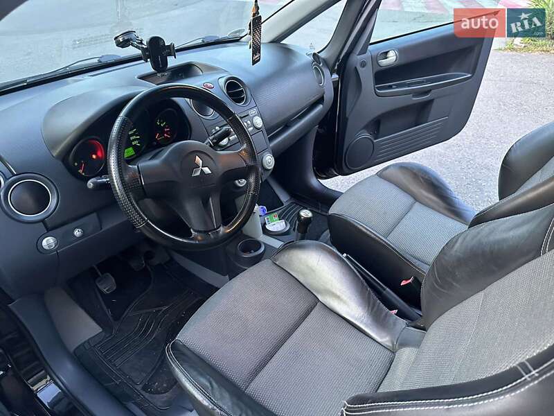Кабриолет Mitsubishi Colt 2006 в Киеве