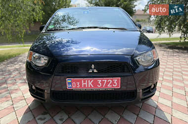 Хетчбек Mitsubishi Colt 2012 в 