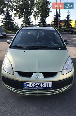 Хэтчбек Mitsubishi Colt 2005 в 