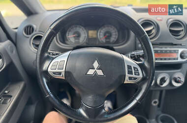 Хэтчбек Mitsubishi Colt 2010 в 