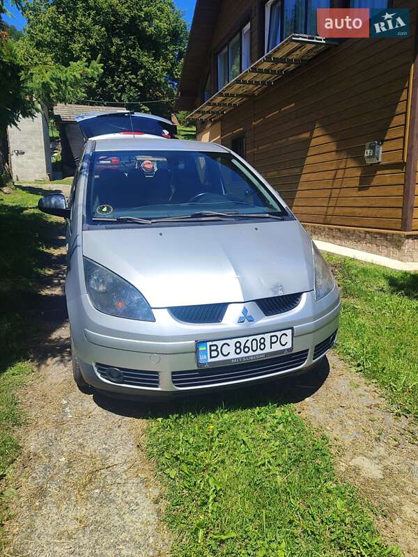 Хэтчбек Mitsubishi Colt 2008 в Сколе