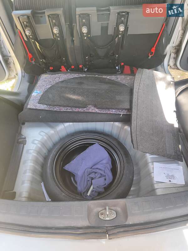 Хэтчбек Mitsubishi Colt 2008 в Сколе