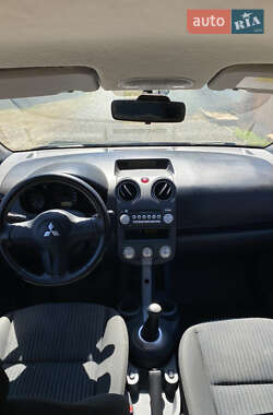 Хэтчбек Mitsubishi Colt 2008 в 