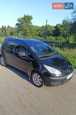 Хэтчбек Mitsubishi Colt 2007 в 