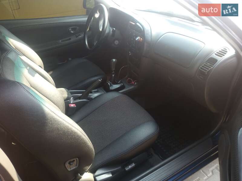 Хэтчбек Mitsubishi Colt 2001 в Хмельницком