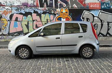 Хэтчбек Mitsubishi Colt 2005 в 