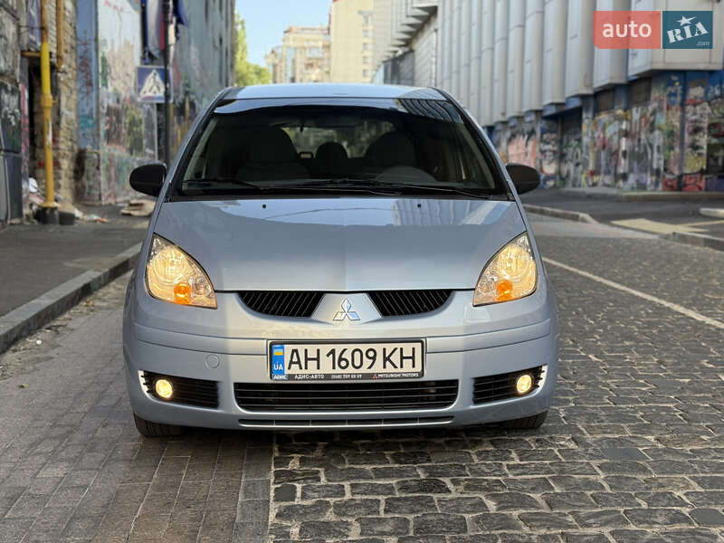 Хэтчбек Mitsubishi Colt 2005 в Одессе