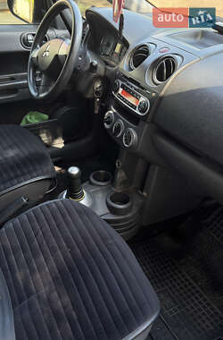 Хэтчбек Mitsubishi Colt 2008 в 