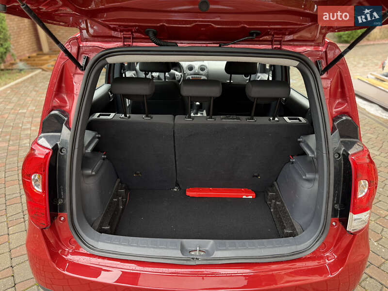 Хэтчбек Mitsubishi Colt 2009 в Черновцах