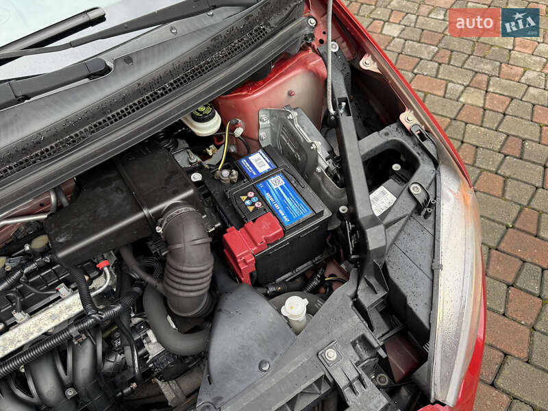 Хэтчбек Mitsubishi Colt 2009 в Черновцах