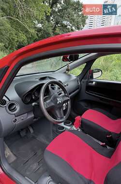 Хэтчбек Mitsubishi Colt 2006 в 