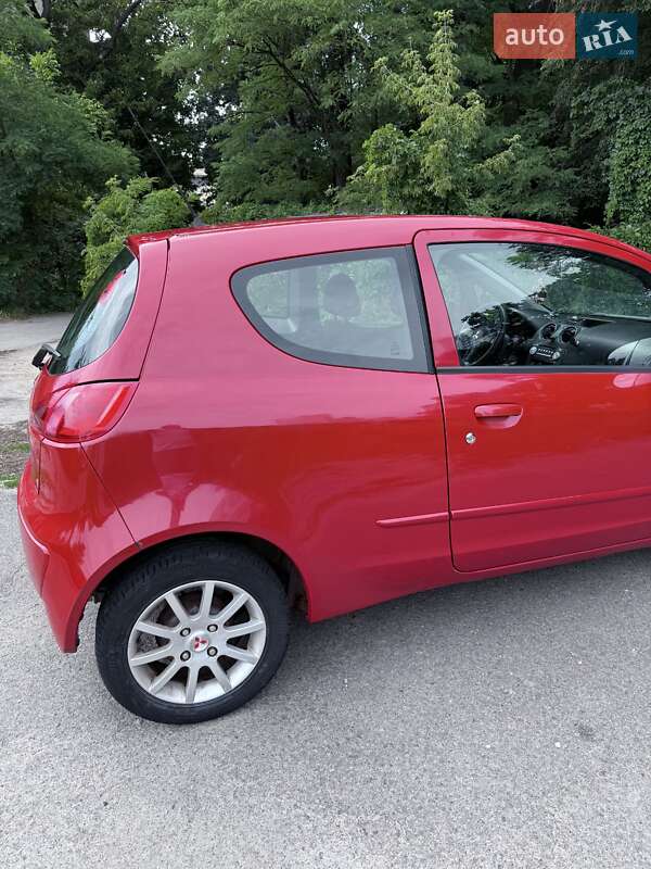 Хэтчбек Mitsubishi Colt 2006 в Киеве