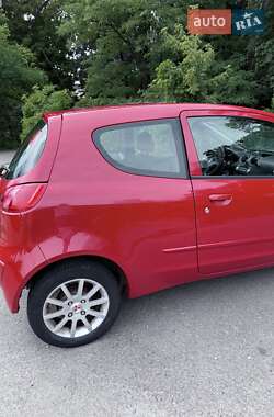 Хэтчбек Mitsubishi Colt 2006 в 