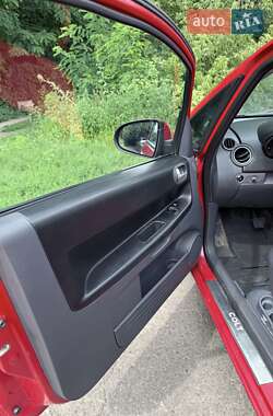 Хэтчбек Mitsubishi Colt 2006 в 