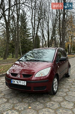 Хэтчбек Mitsubishi Colt 2005 в 