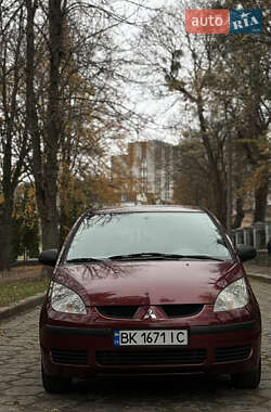 Хэтчбек Mitsubishi Colt 2005 в 