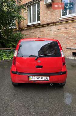 Хэтчбек Mitsubishi Colt 2007 в 