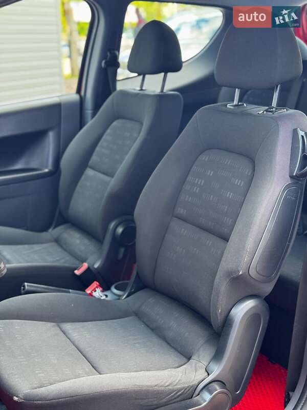 Хэтчбек Mitsubishi Colt 2006 в Киеве