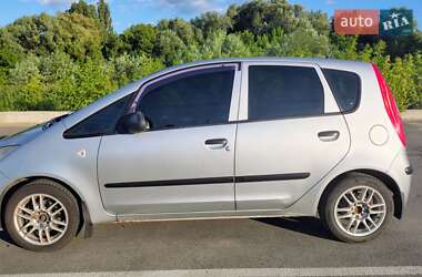 Хэтчбек Mitsubishi Colt 2005 в 