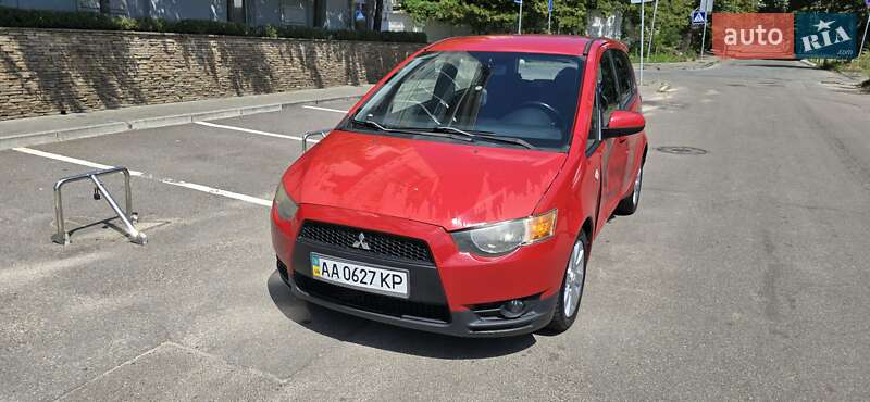 Хэтчбек Mitsubishi Colt 2009 в Киеве
