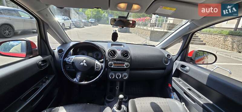 Хэтчбек Mitsubishi Colt 2009 в Киеве