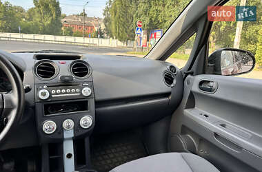 Хэтчбек Mitsubishi Colt 2005 в 