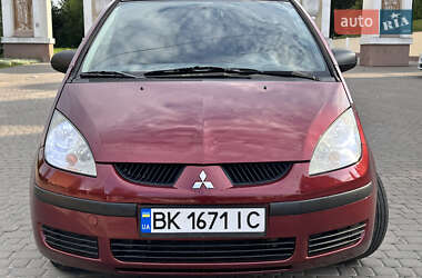Хэтчбек Mitsubishi Colt 2005 в 