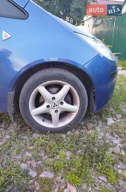 Хэтчбек Mitsubishi Colt 2008 в 