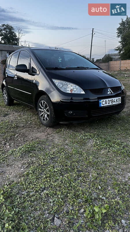 Хэтчбек Mitsubishi Colt 2007 в 