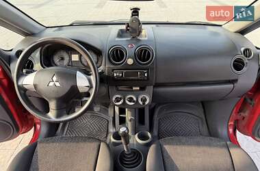 Хэтчбек Mitsubishi Colt 2009 в 