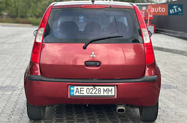 Хэтчбек Mitsubishi Colt 2005 в 