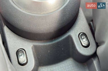 Хэтчбек Mitsubishi Colt 2005 в 
