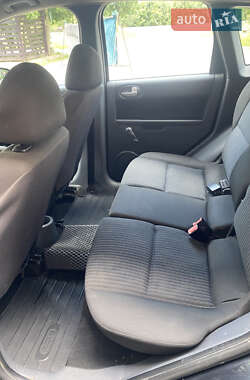 Хэтчбек Mitsubishi Colt 2008 в 